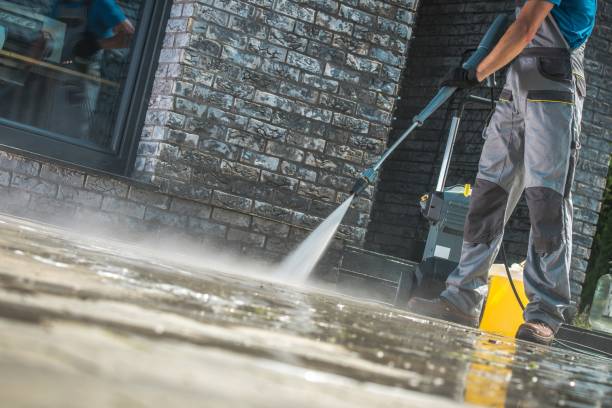 Best Restaurant Pressure Washing  in Ives Estates, FL